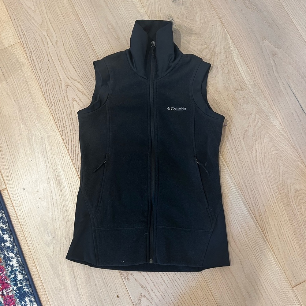 columbia fleece vest